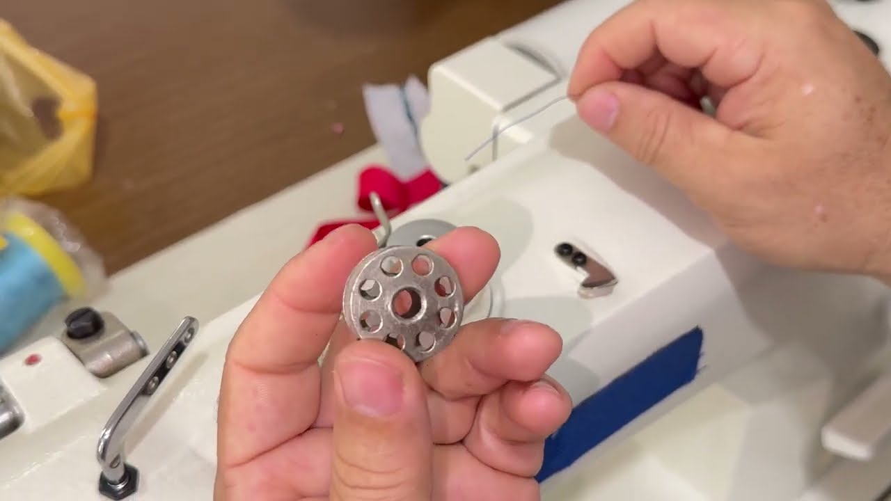 Bobina embolando linha deixando costura folgada Como encher bobina com linha poliamida bonderizada 