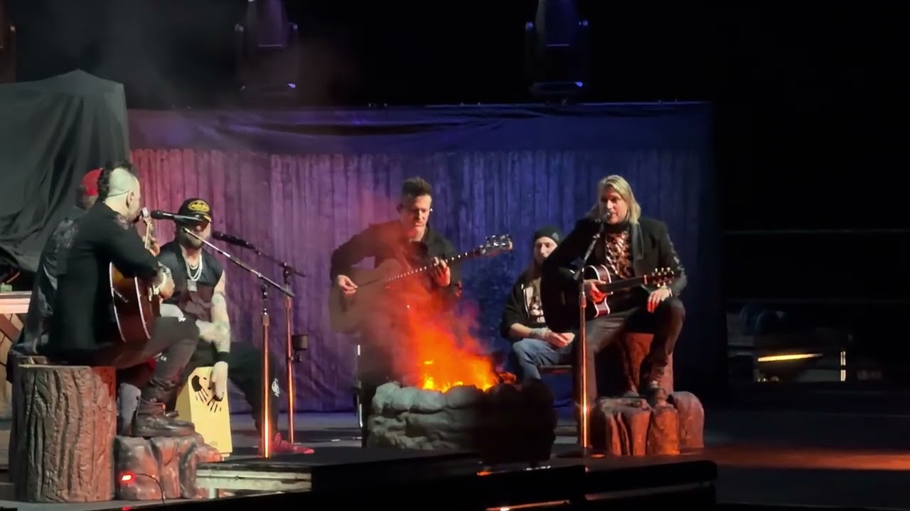 Three Days Grace - Chalk Outline / Porn Star Dancing / My Sharona live in Chicago, IL 3/9/26