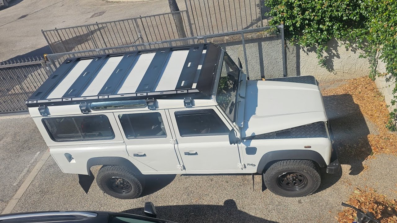 PORTAPACCHI  DEFENDER 110  