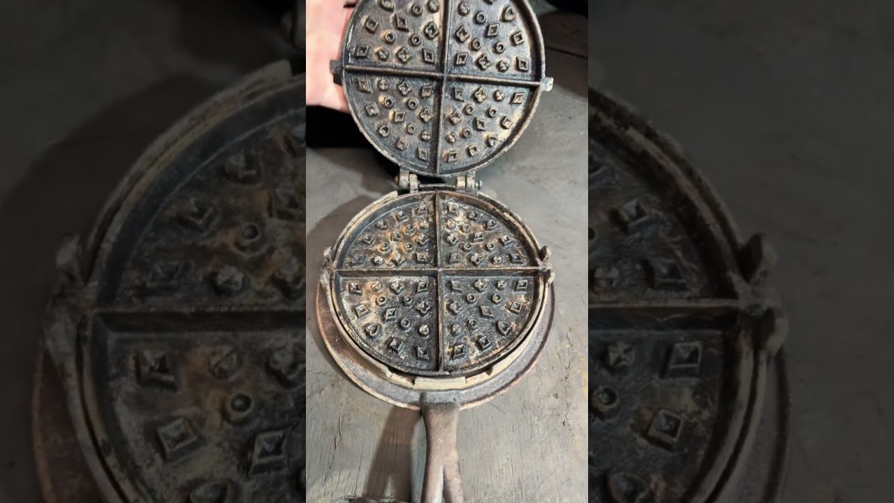 Flip Flop Waffle Iron #beforeandafter #restoration #castiron #castironskillet #waffles