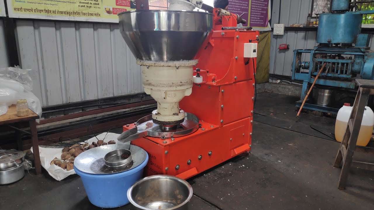 pure fresh Coconut oil from lakdi Ghani machine #cold pressed oil #machine