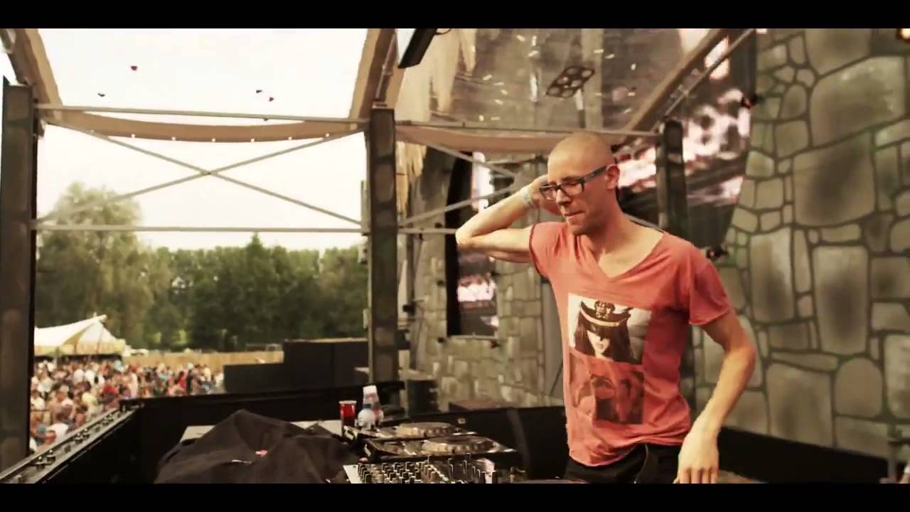 Molella - Desert Of Love (Bwazza Hardstyle Bootleg)