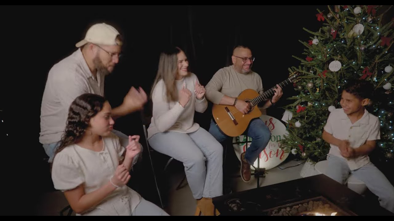El Mejor Regalo - Joannie (Video Oficial 4K)