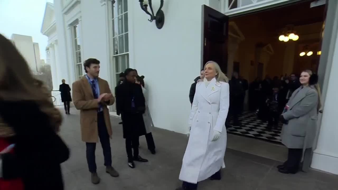 Abigail Spanberger enters her inauguration ceremony in Virginia