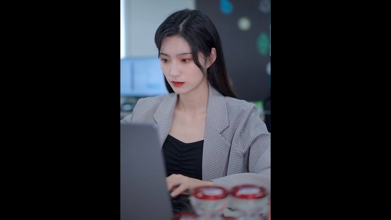 [Bách hợp/GL] Chiếc Video Quảng Cáo Tổ Yến || Tinh Nhiên x Lỵ Lỵ || Tiktok || Douyin