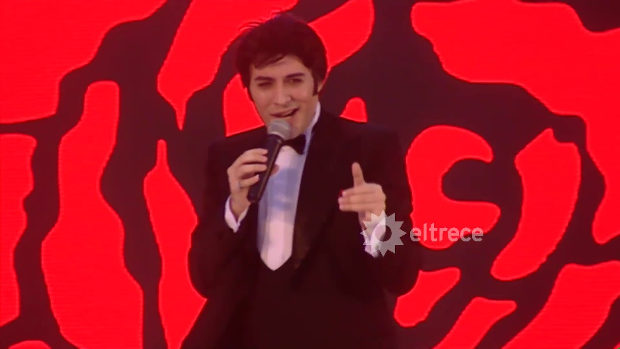 Fernando San Martín homenajeó a Sandro en Mar del Plata Moda Show 2020