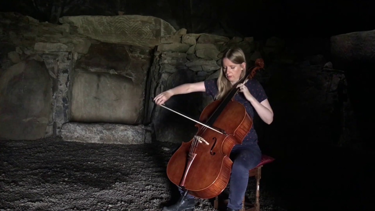 Amhr&aacute;n na Fuar Chnoic - by The Celtic Cello