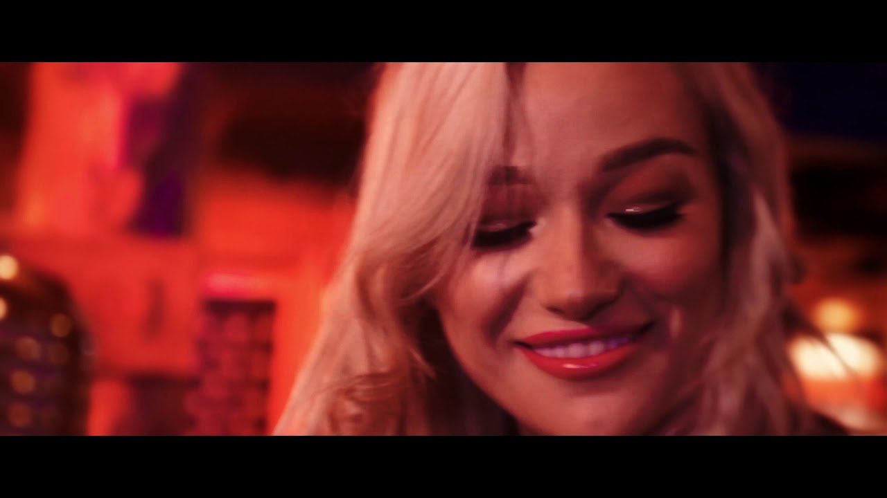 Claudia Buckley - Feeling Single, Seeing Double (Official Video)
