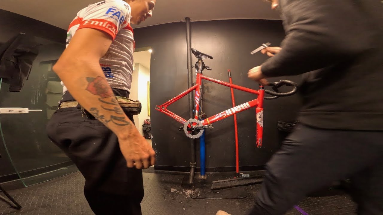 FIXED GEAR | QUICK BIKE MAINTENANCE on my CINELLI SHARK with Slowboy Jay & CHRIS ~ SHOP VIBES