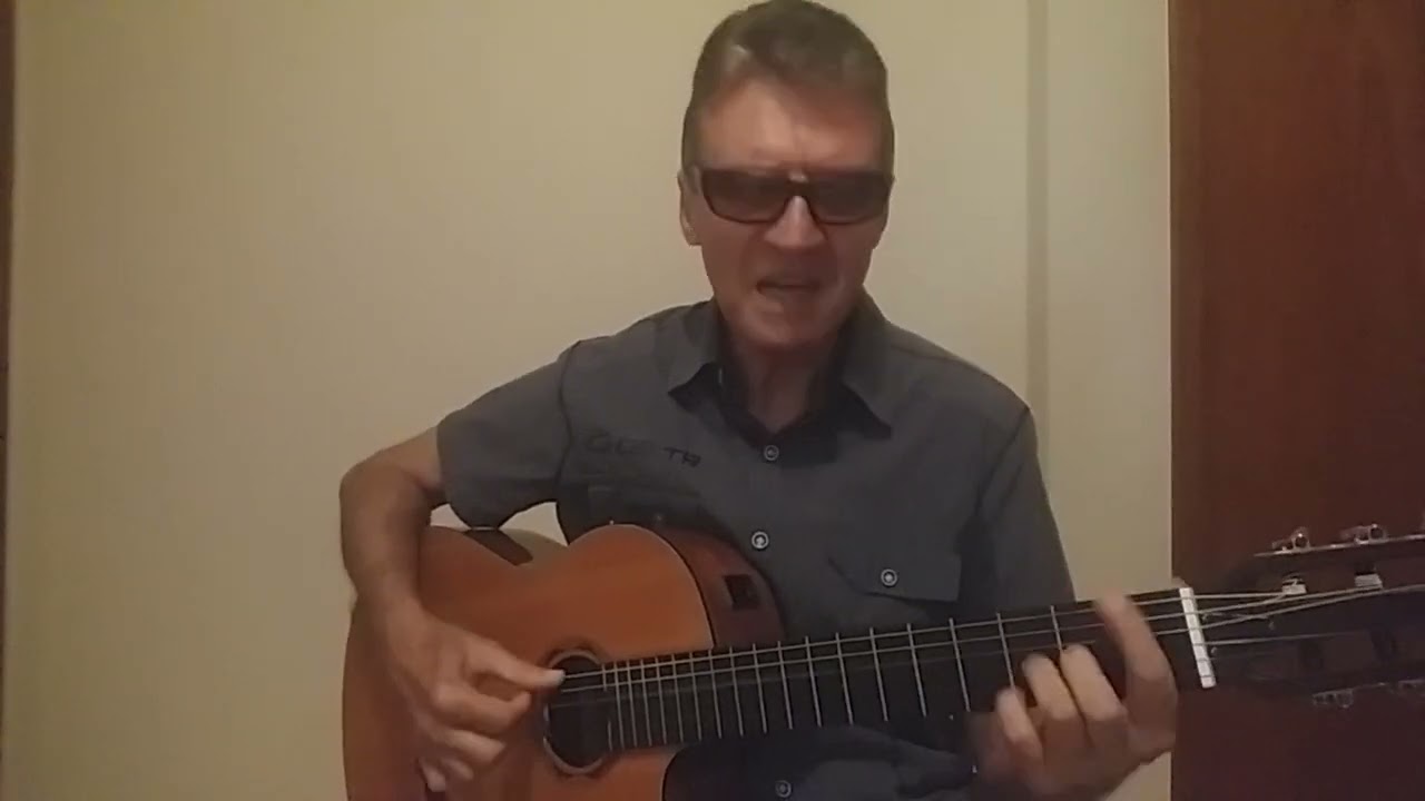 O Divã - R. Carlos - Por Cláudio Raveilo