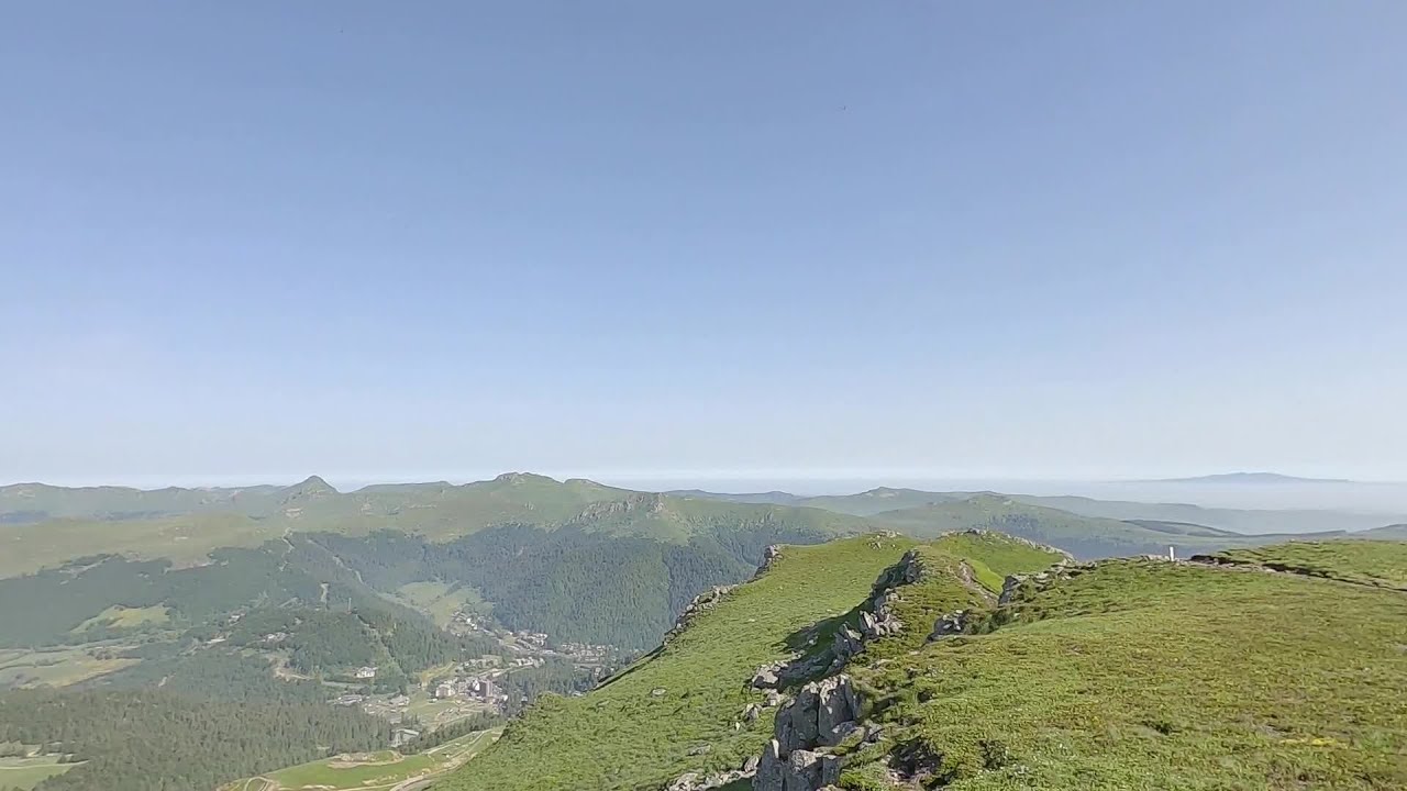 Rocher de la Sagnes de Porc, Puy du Rocher, Plomb du Cantal (Rando) / Sirens call (Cats on Trees)