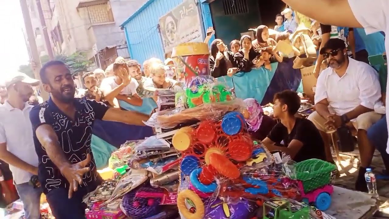 مزاد عم ميمي بسوق الجمعه بالإسكندريةبتاعه الغلابه للألعاب للادوات المدرسيه💼كلةبلاش وهدايا للاطفال 🎉