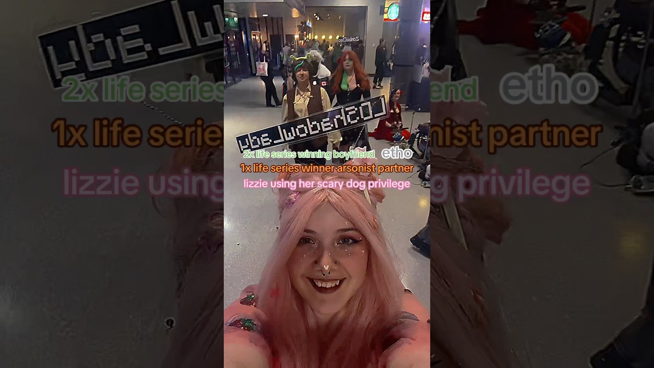 ‪@LowQualityCosplay‬
