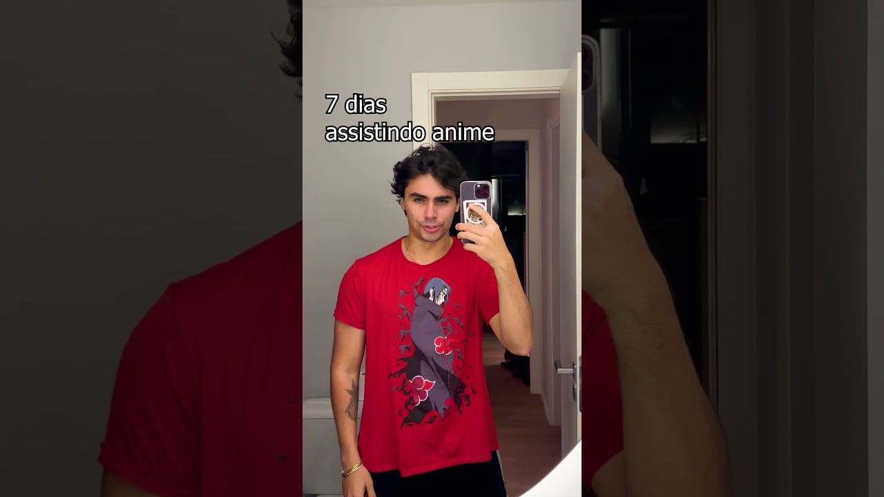 Um dia assistindo anime...🤣