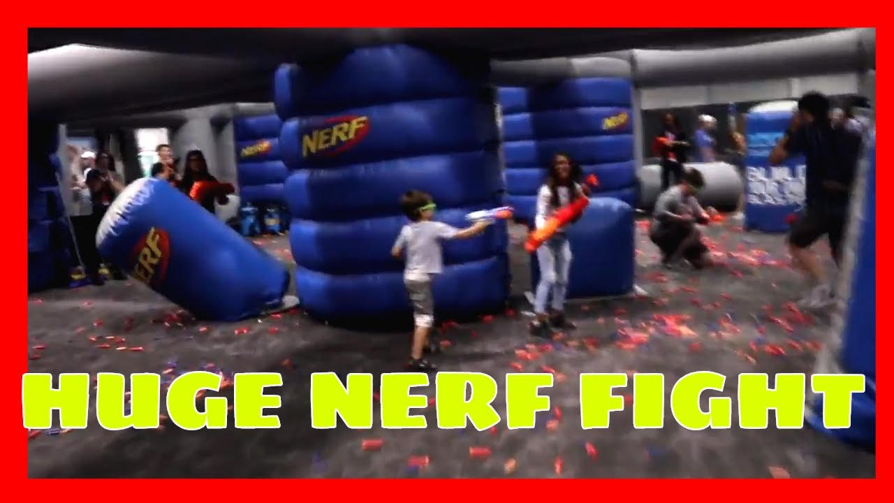 HUGE NERF FIGHT AT VIDCON 2018