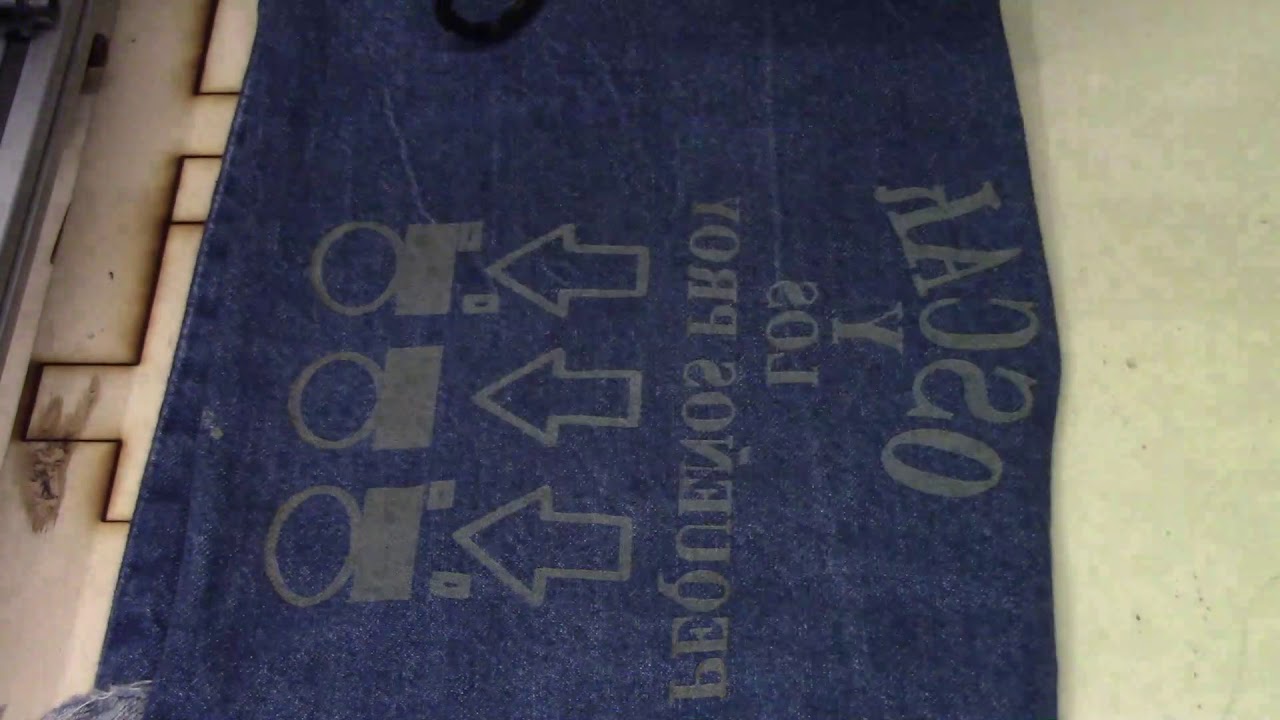 LASER 15W LOGO EN PANTALON JEANS