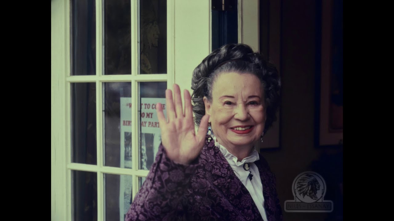 Happy Birthday, Baby Peggy! A neo-silent newsreel on the 90th birthday of Diana Serra Cary