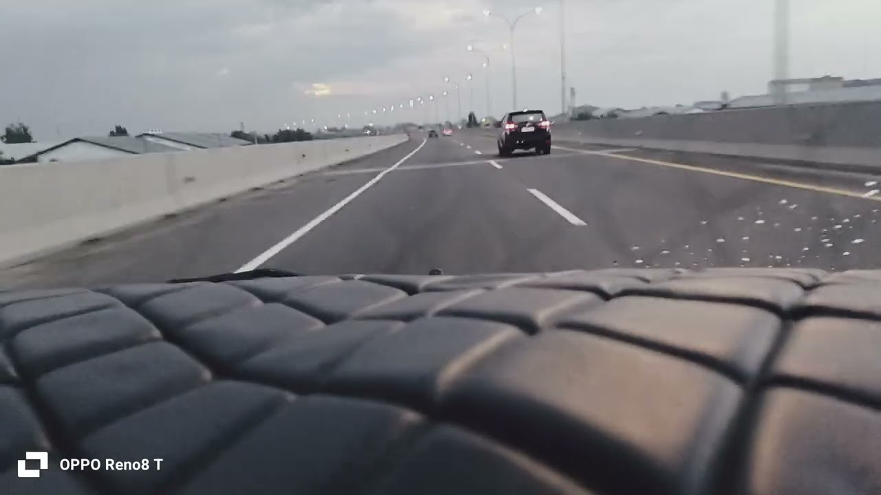 CARA MENGUMUDI DIJALAN TOL DENGAN MUDAH