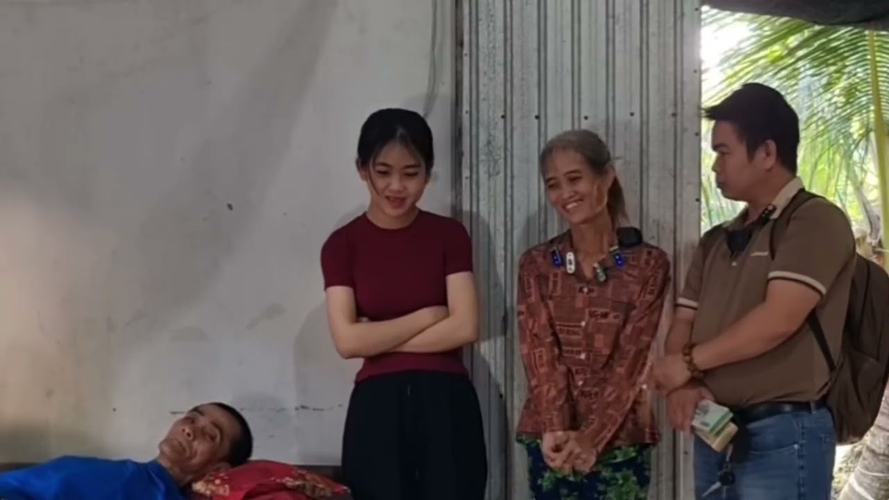 Ba bệnh mẹ bỏ theo ai, nghe thấy có tiền mẹ lại quay về liệu lời cô gái đẹp có đúng không?#shorts 