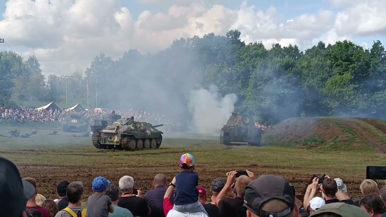 #armada #tankovyden #lesany #tank #bitva 