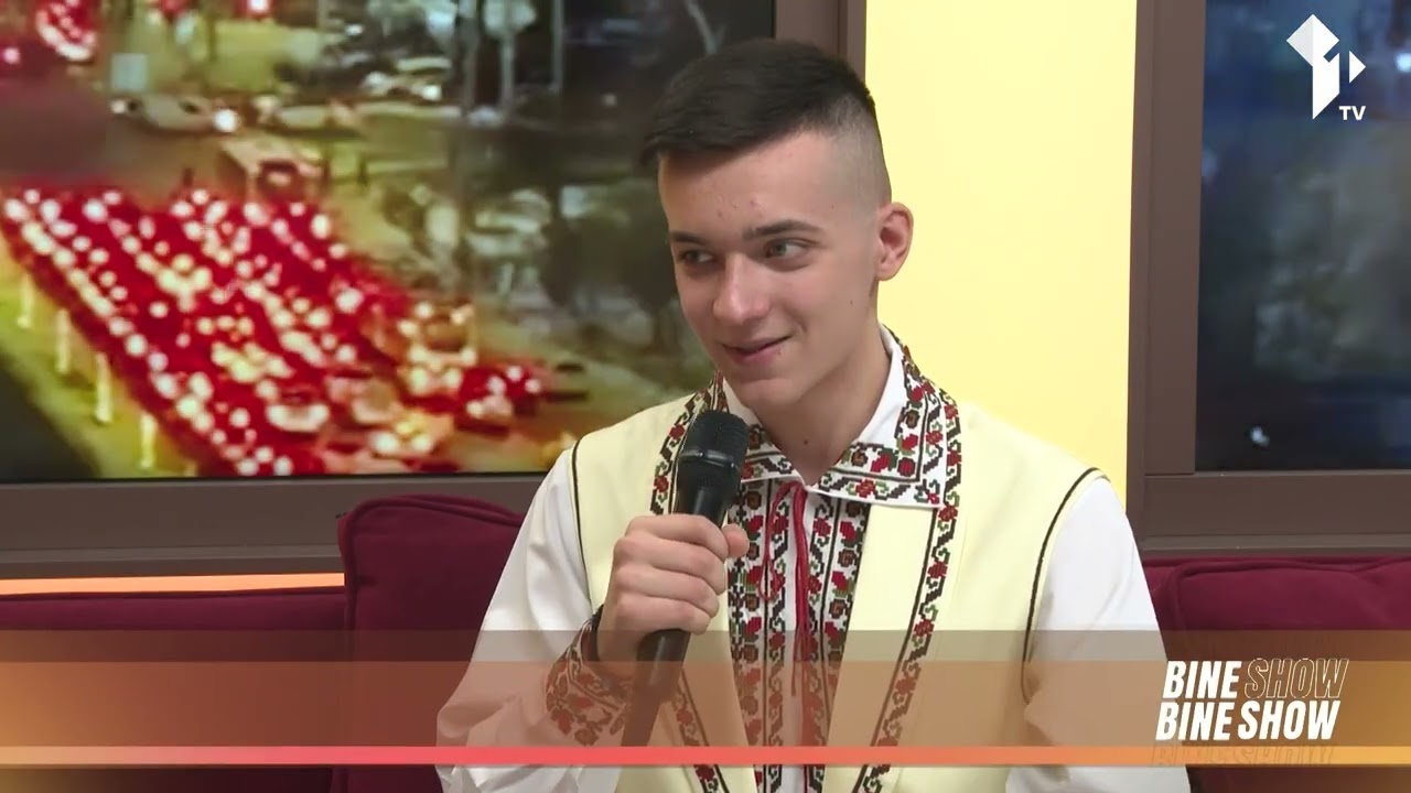 Bogdan impresionează prin talentul său la fluier, saxofon, clarinet și voce