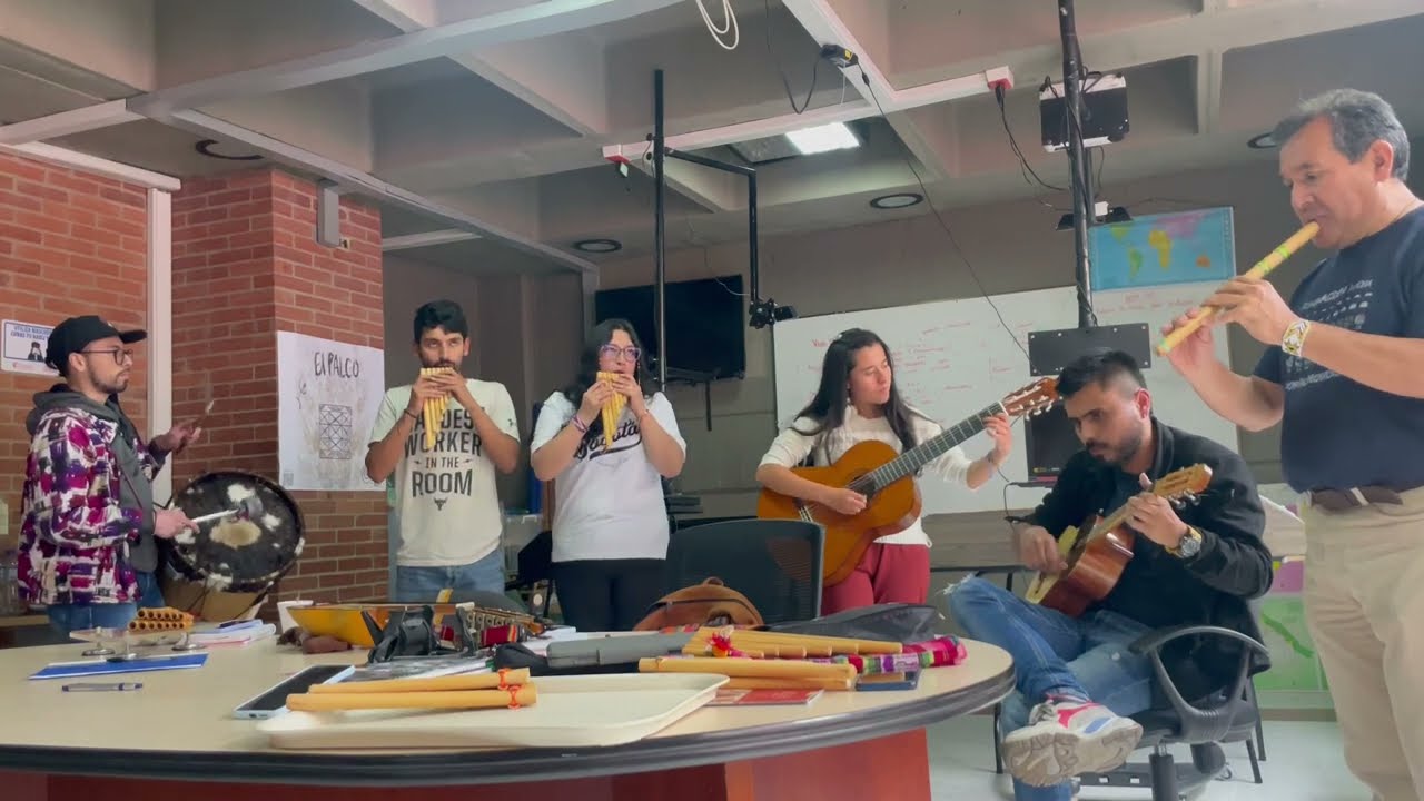 PAJARO CAMPANA- (Galopa paraguaya) - Grupo Música Andina SUAMOX, FAMARENA Universidad Distrital.