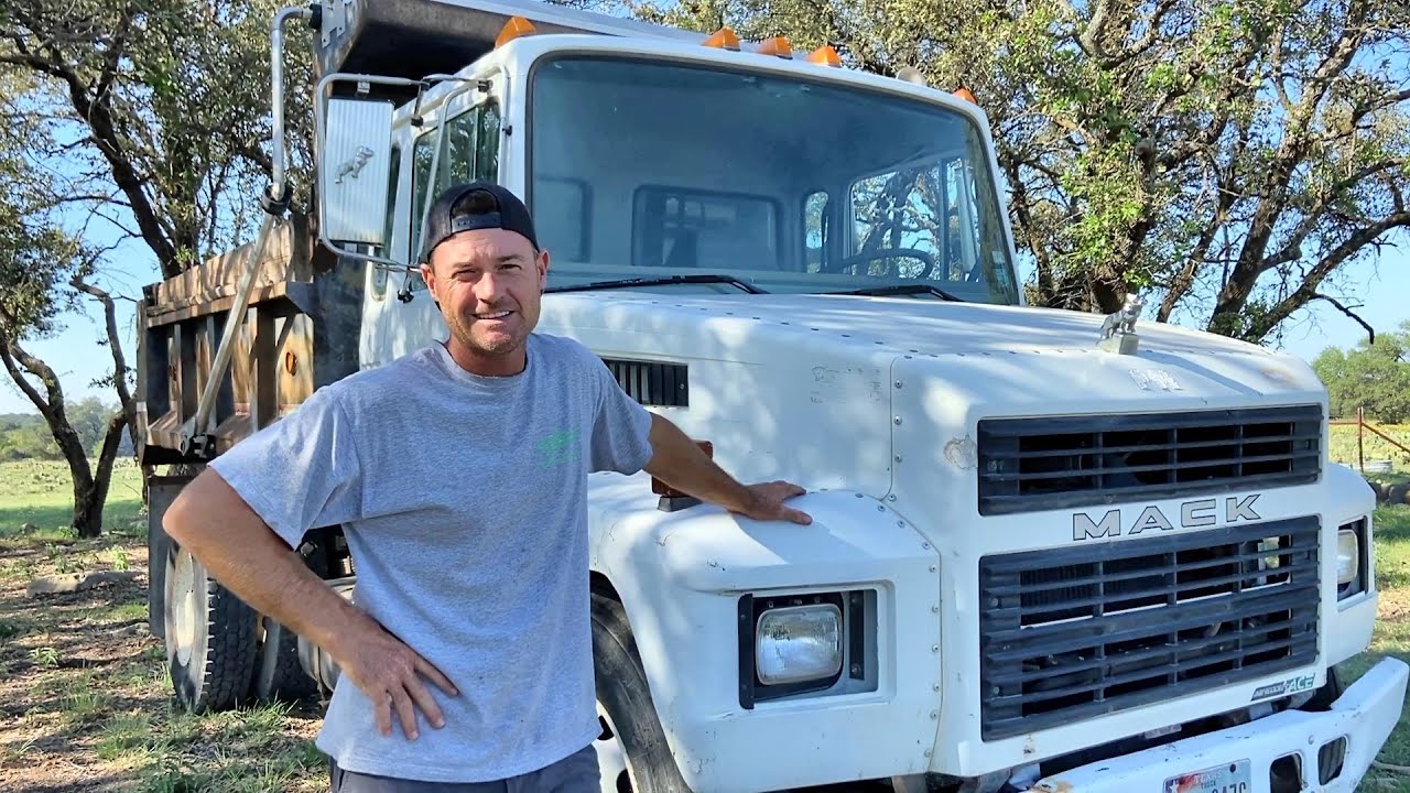 I bought a cheap dump truck that needs a bit of love!