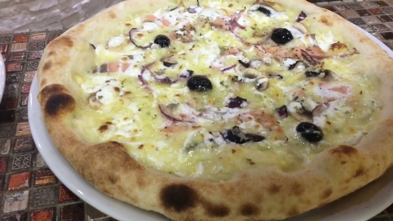 Pizza artisanale by Pizzeria Buona Sera &agrave; Marseille