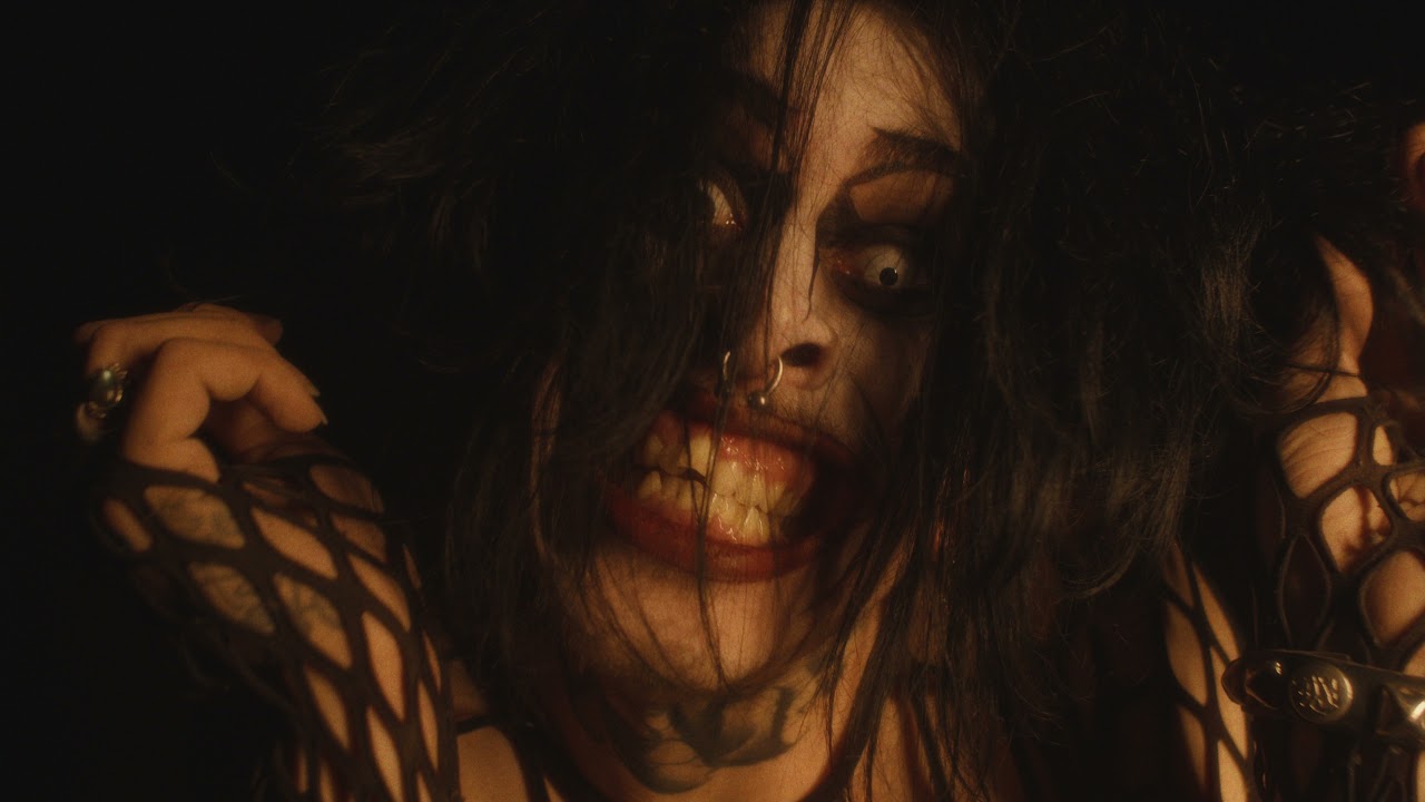 ODDLY SHRUGS - GROT (OFFICIAL VIDEO)