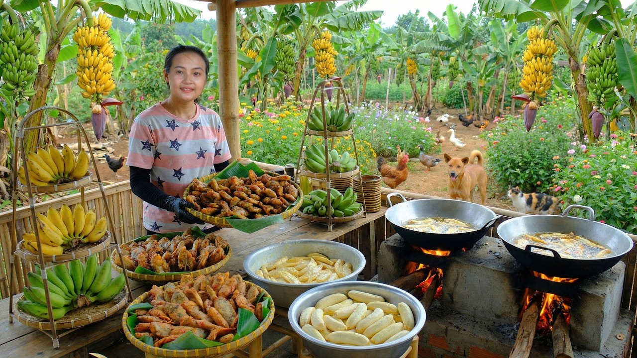 Harvest A Cart Of Banana, Make Fried Banana Cakes And Sell At The Market