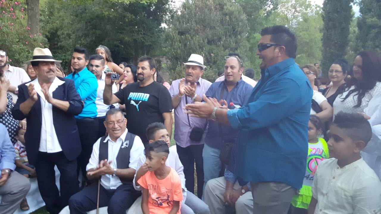 Los Nitros montando la fiesta