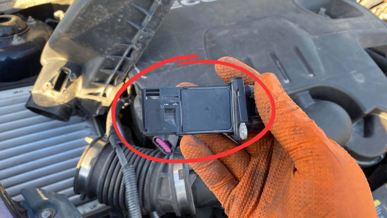 Mass Air Flow (MAF) sensor Chevrolet Malibu 2008-2012 2.4l Location, Removal & Installation