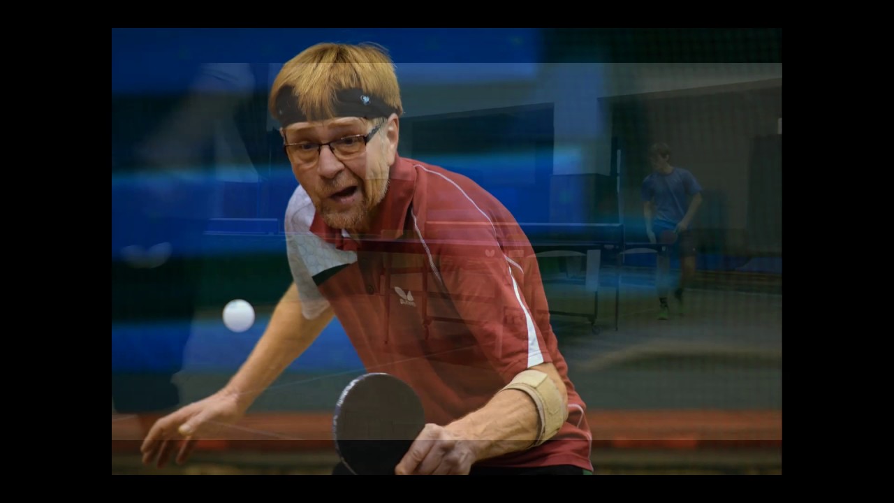 Stoln&iacute; tenis 18.12.16 Milan Urban - mix