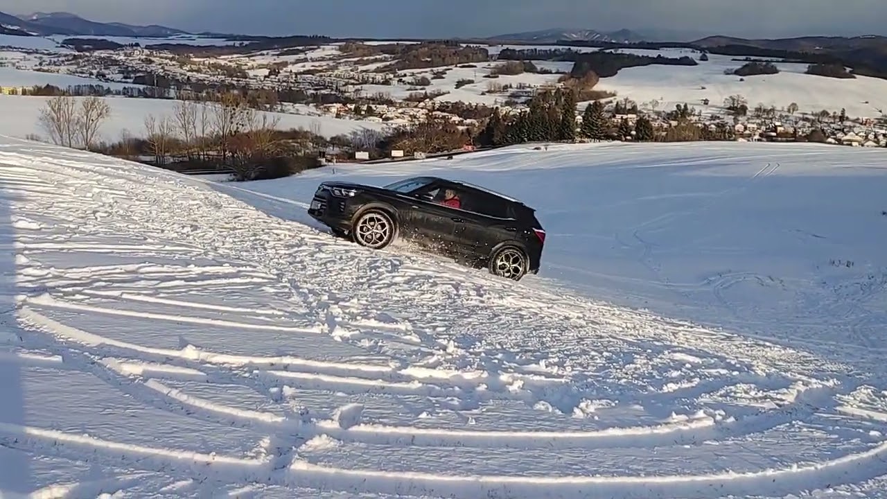 Ssangyong Korando snow test