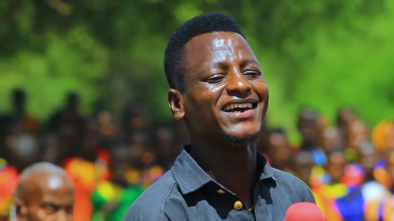 JACKSON PERE MAURISHO LIVE PERFORMING 