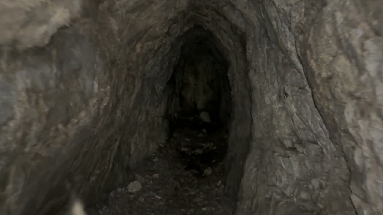 Hiking in Altadena: Dawn Mine