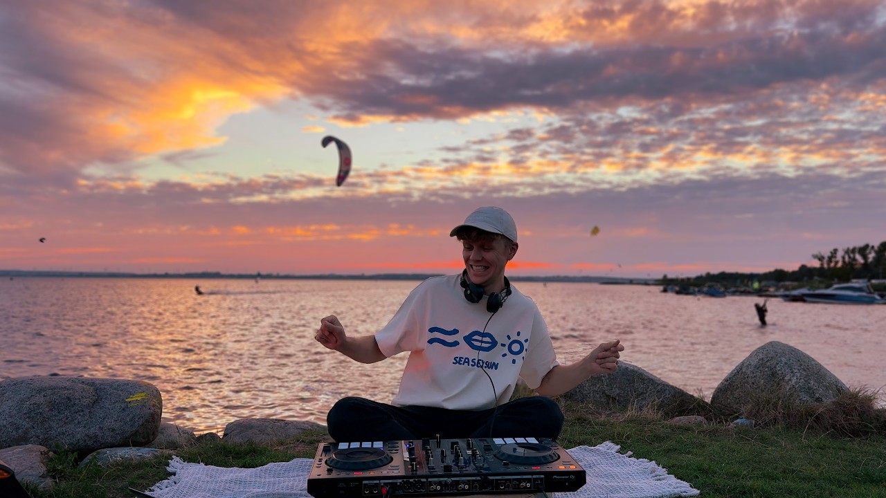 Chill Deep & Afro House Mix 🌞 Summer Sunset Vibes by Paxtone