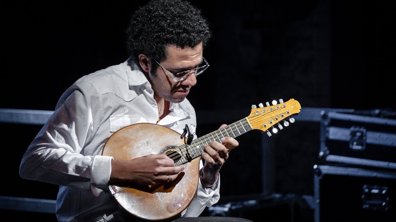 Hamilton de Holanda amazing bandolim solo (Live @ Jazz in Campo)