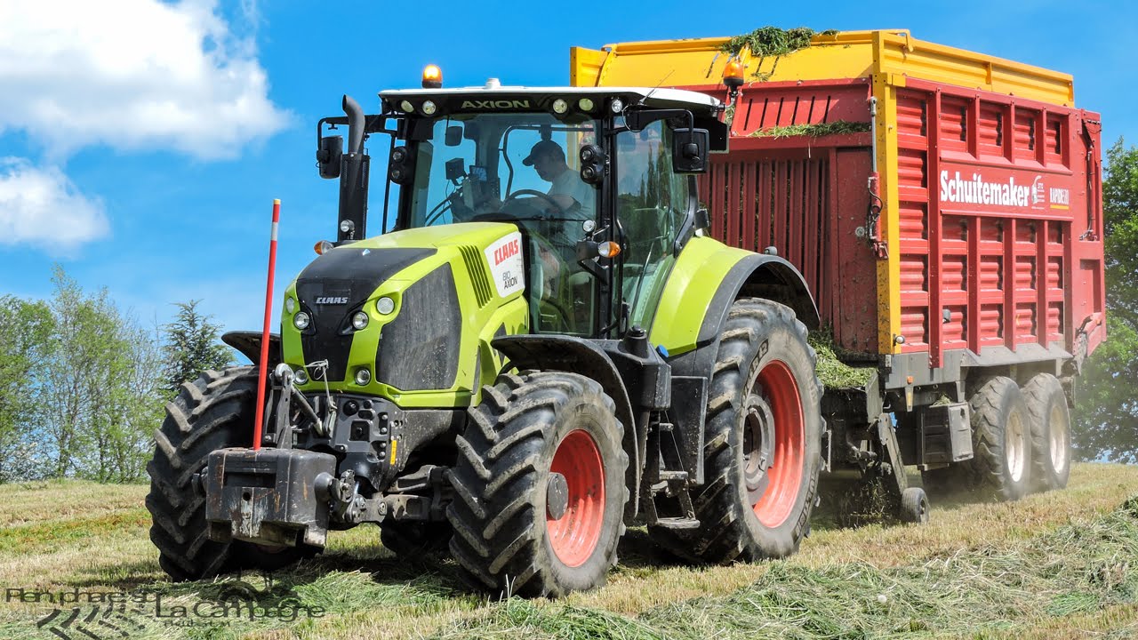 New Axion810 et Schuitemaker Rapide580 - Ensilage &agrave; l'Autochargeuse