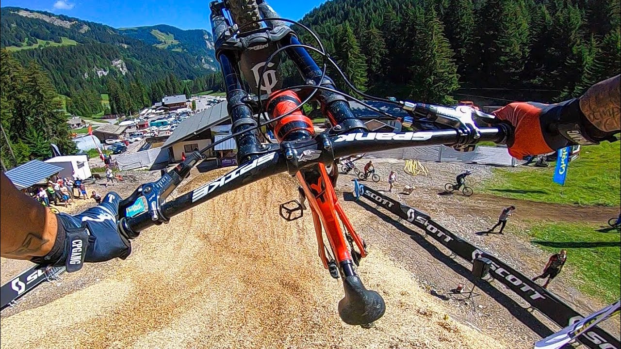 REBOUL JAM en CHATEL MTB BIKEPARK // BEST TRICK WINNER - Bienvenido Aguado