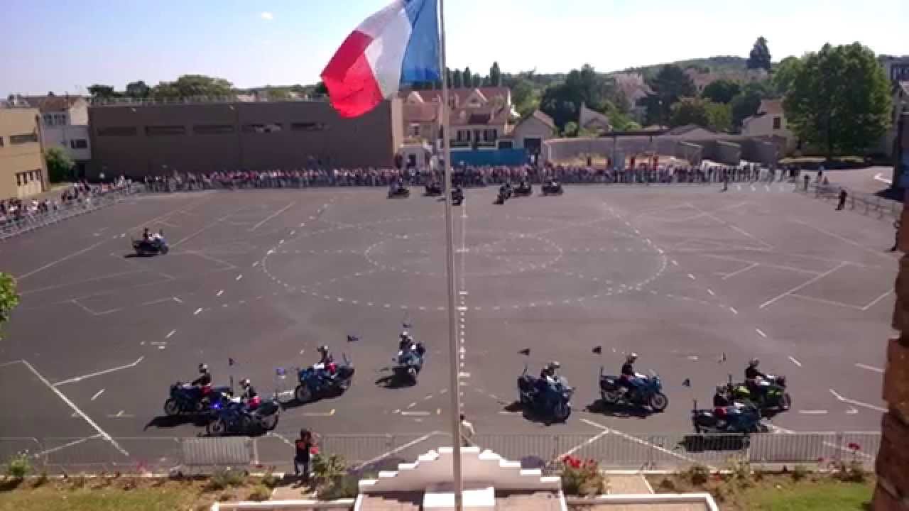 Carrousel école de gendarmerie fontainebleau f145