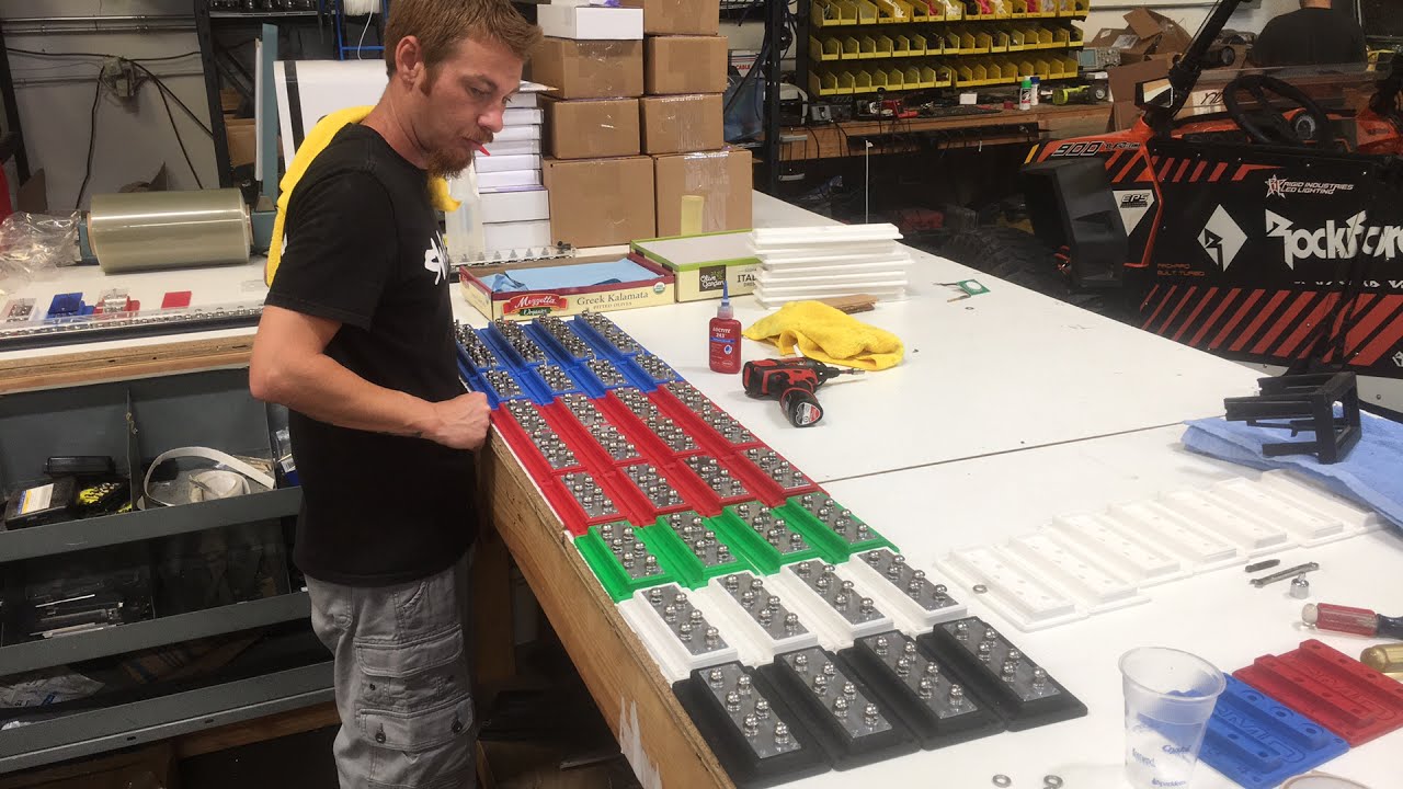 Live at SMD HQ - Monday Morning workflow - makin' stuff! Fuse blocks, distro bars! CNC Buzzin! Vlog4