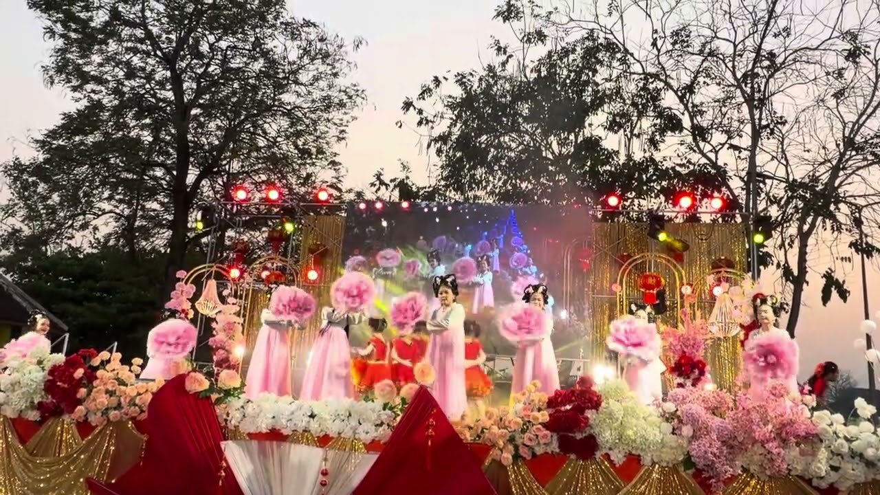 การแสดงชุด “อลังการ งานง่วนเซียว”