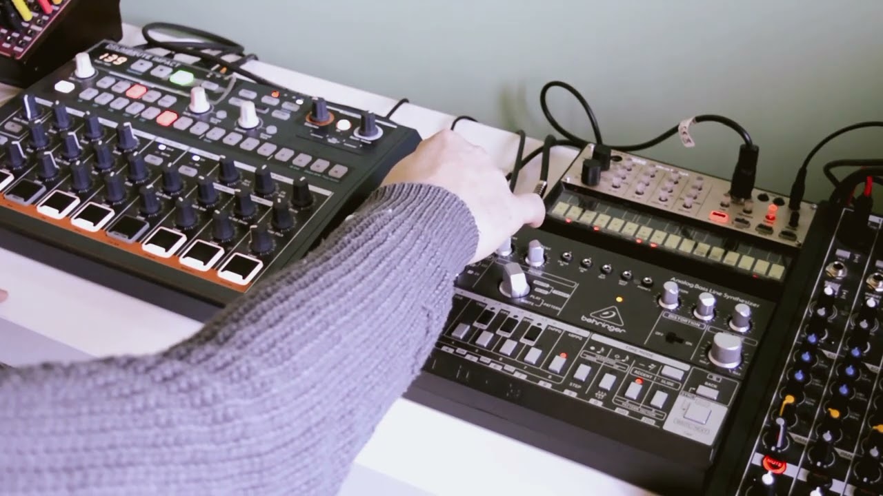 Techno Jam with only td-3,Volca keys and drumbrute. Dawless.