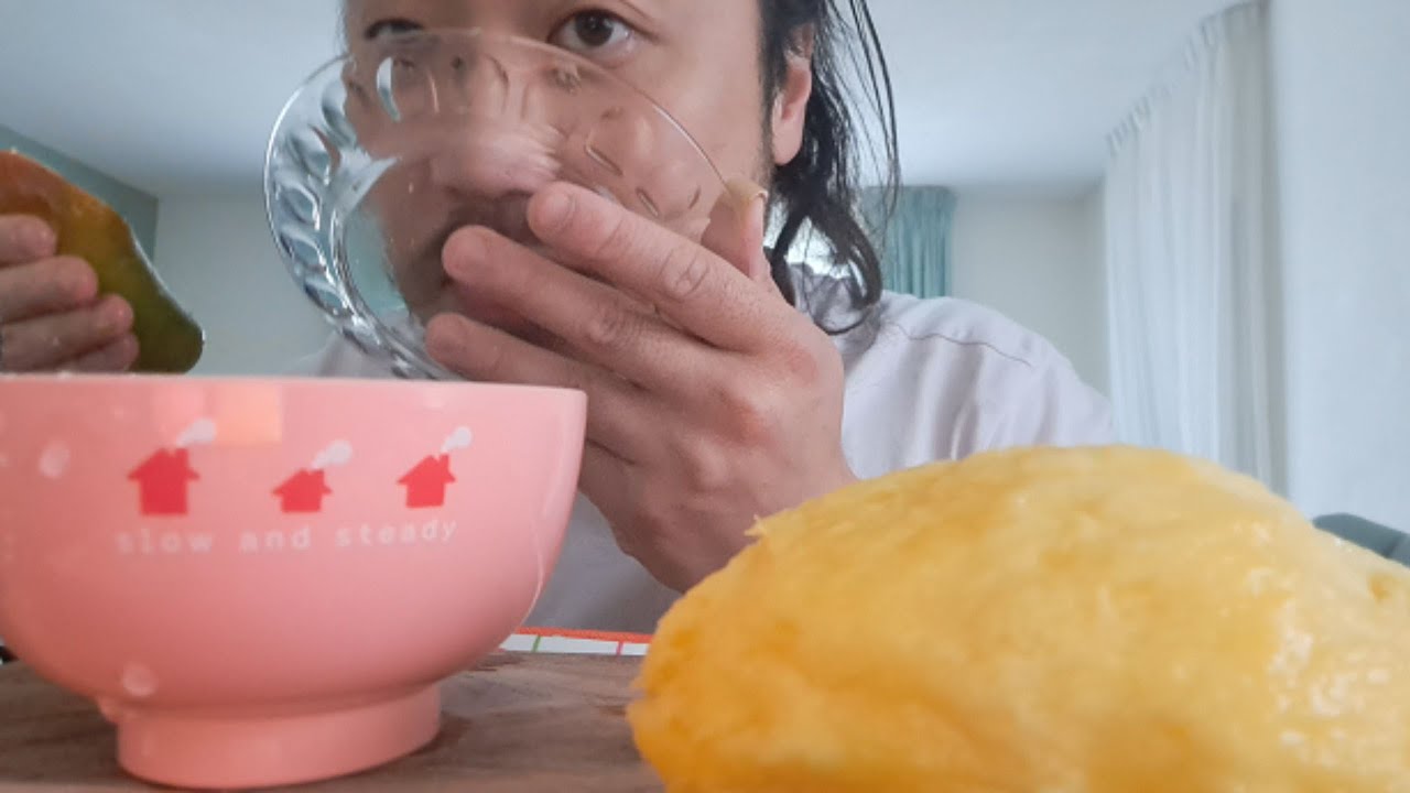 ASMR PLATE LICKING MANGO + WATER SOUNDS