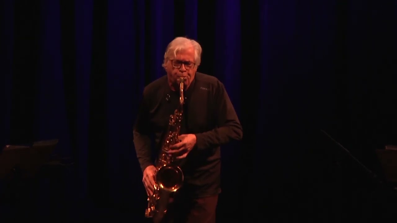 Rituel Violet, para sax tenor e sons eletrônicosde Jorge AntunesSax- Fernando Henrique Machado