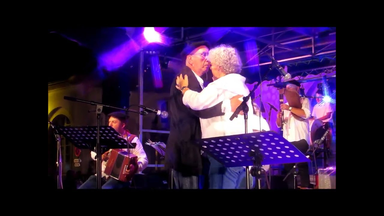 HÈSTA GASCONA Bal Gascon « Joan de Nadau & Musiciens du Comminges » - Luchon15 août 2023 Vidéo 1/15