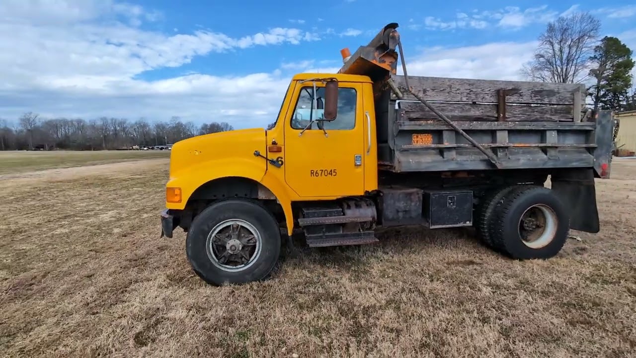 1992 International 4900 Dump Truck 