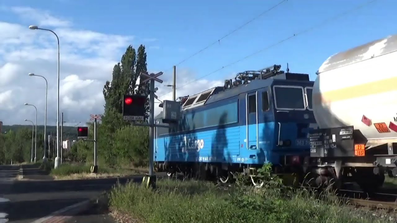 Železničn&iacute; přejezd / railroad crossing - Chomutov seřaďovac&iacute; n&aacute;draž&iacute; [P1998] (CZ) - 23.8.2025
