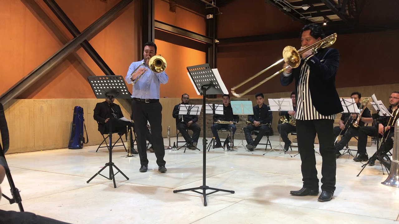 Sebastián cifuentes and Faustino Díaz plays Bandolita